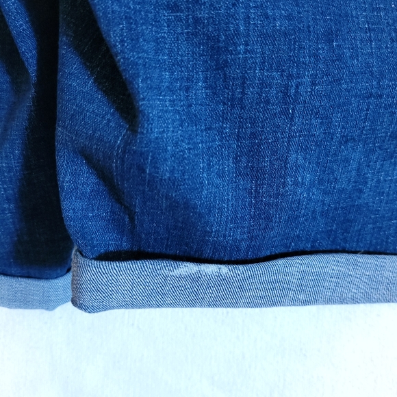 Levi's Bermuda Jean Shorts with Rolled Cuff, size 30 - Picture 7 of 9